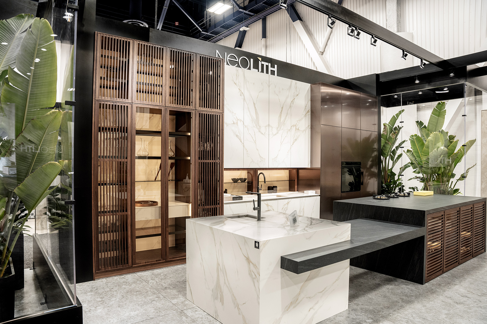 DOCA y Neolith se unen en KBIS 2025 para presentar la cocina del futuro